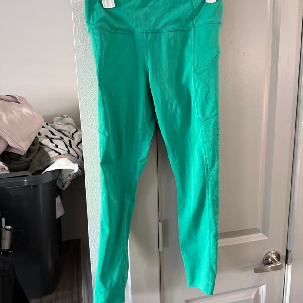 Athleta Green Leggings with Detailing